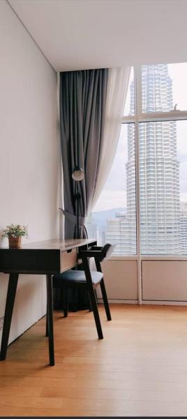 sky suites klcc by near petronas twin tower
